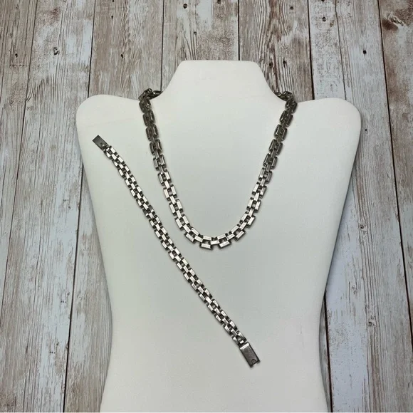 VINTAGE MEXICAN SILVER JEWELRY SET